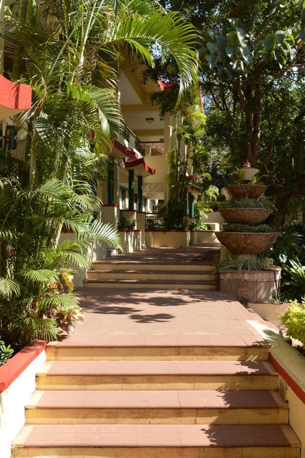 Adamo The Resort Matheran Buitenkant foto