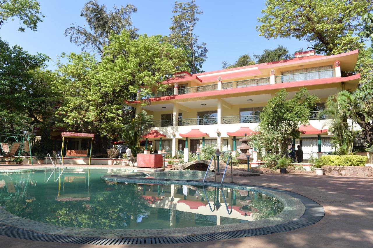 Adamo The Resort Matheran Buitenkant foto