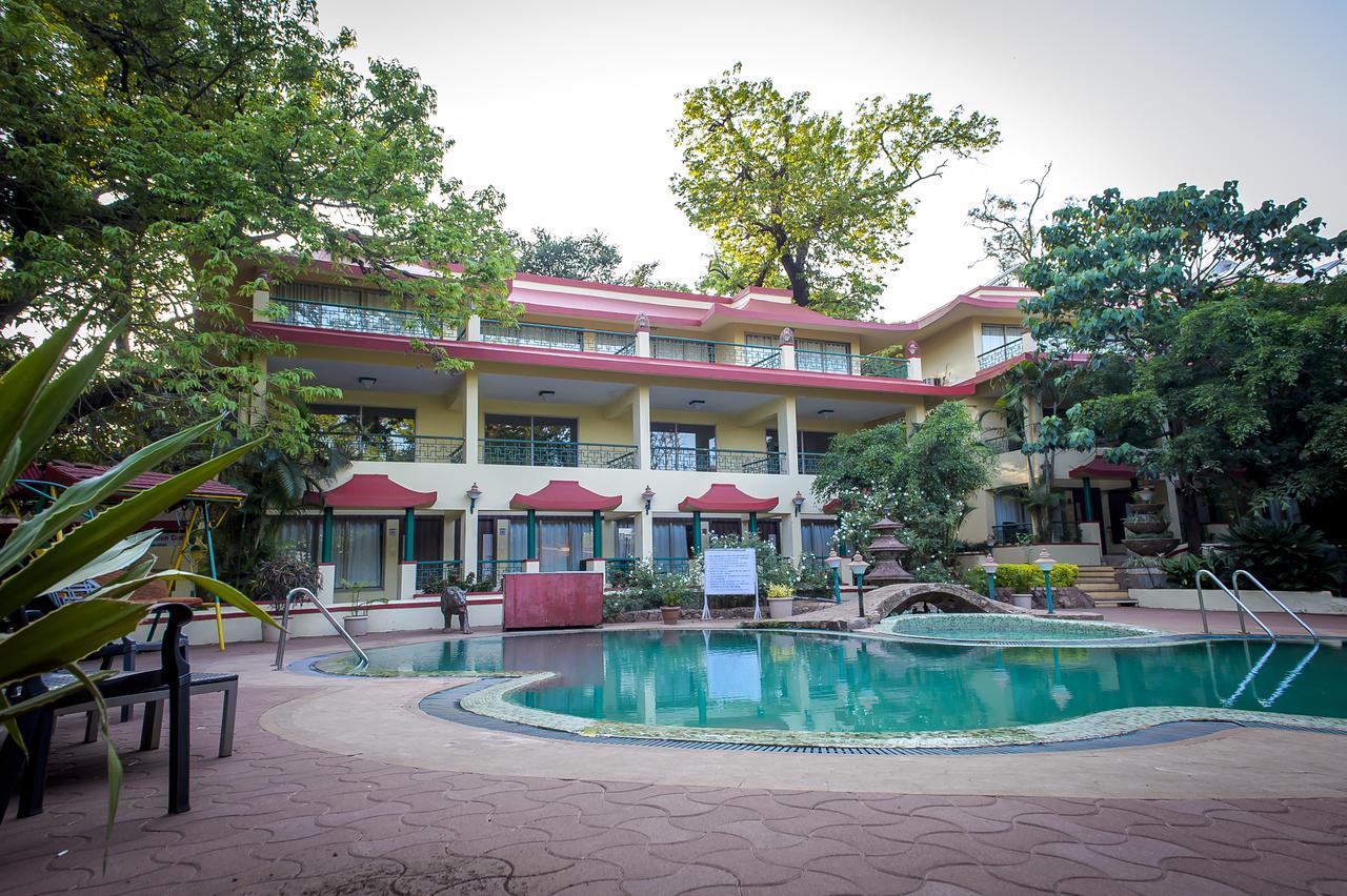 Adamo The Resort Matheran Buitenkant foto