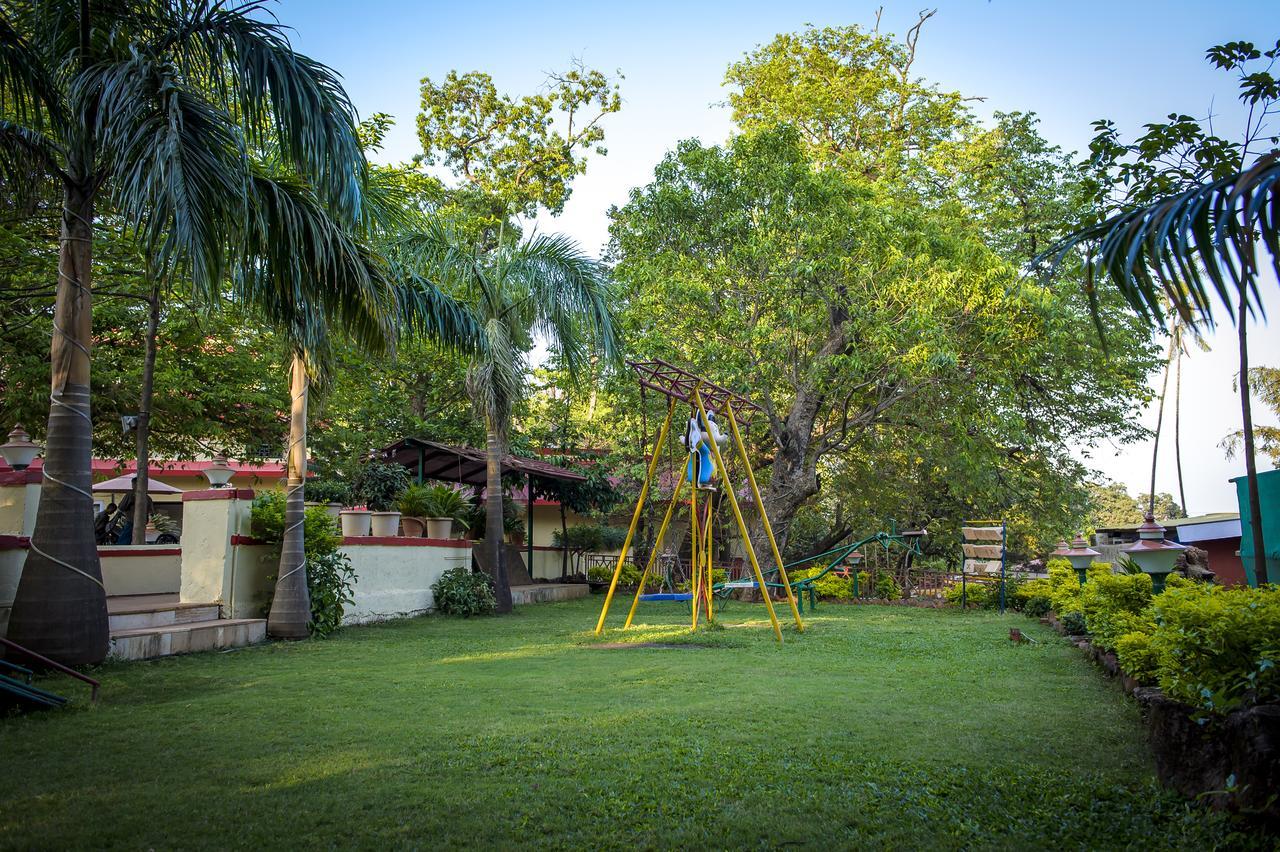 Adamo The Resort Matheran Buitenkant foto